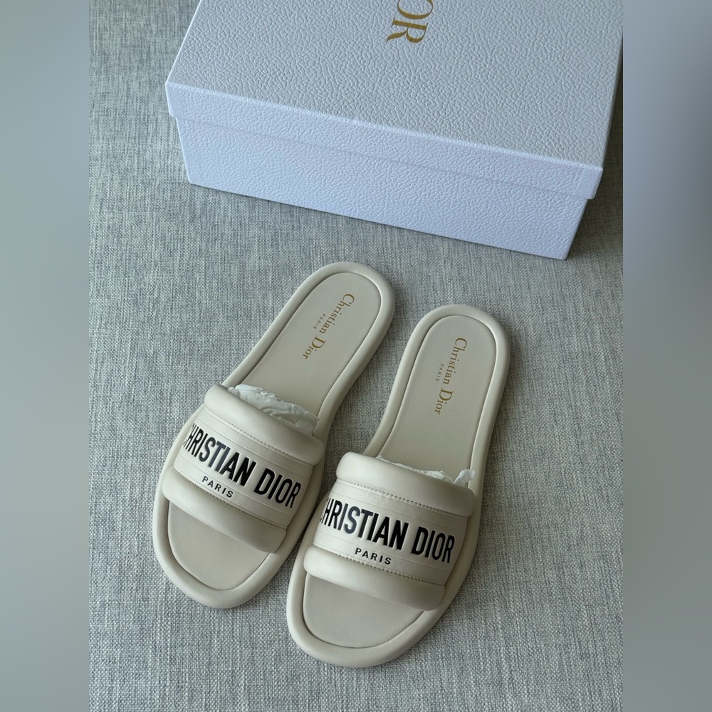 NIB Christian Dior EVERY-D sandal slides, White Embossed Lambskin, 39.5